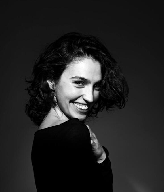 Maria Neves Grant Writer & Fundraising