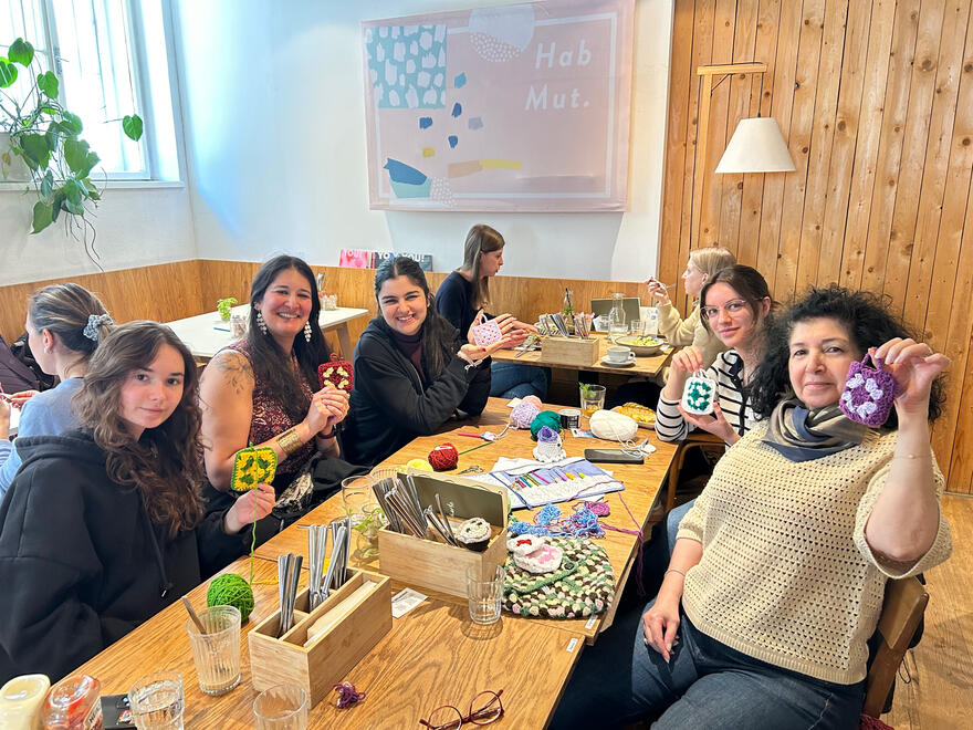 Cafe Caspar, 11 Apr
