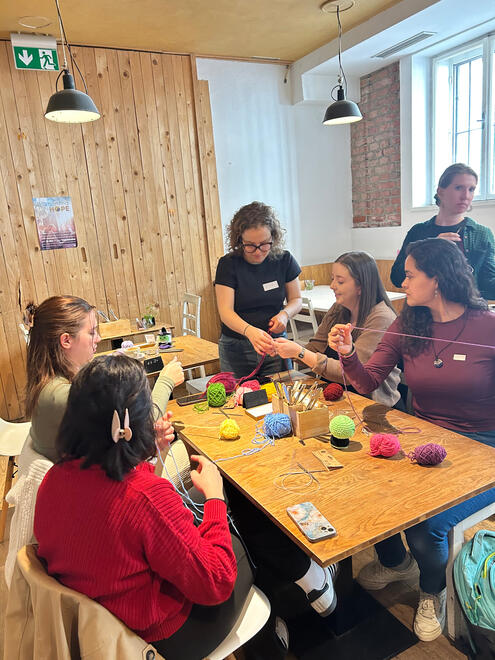 Cafe Caspar, 26 Apr